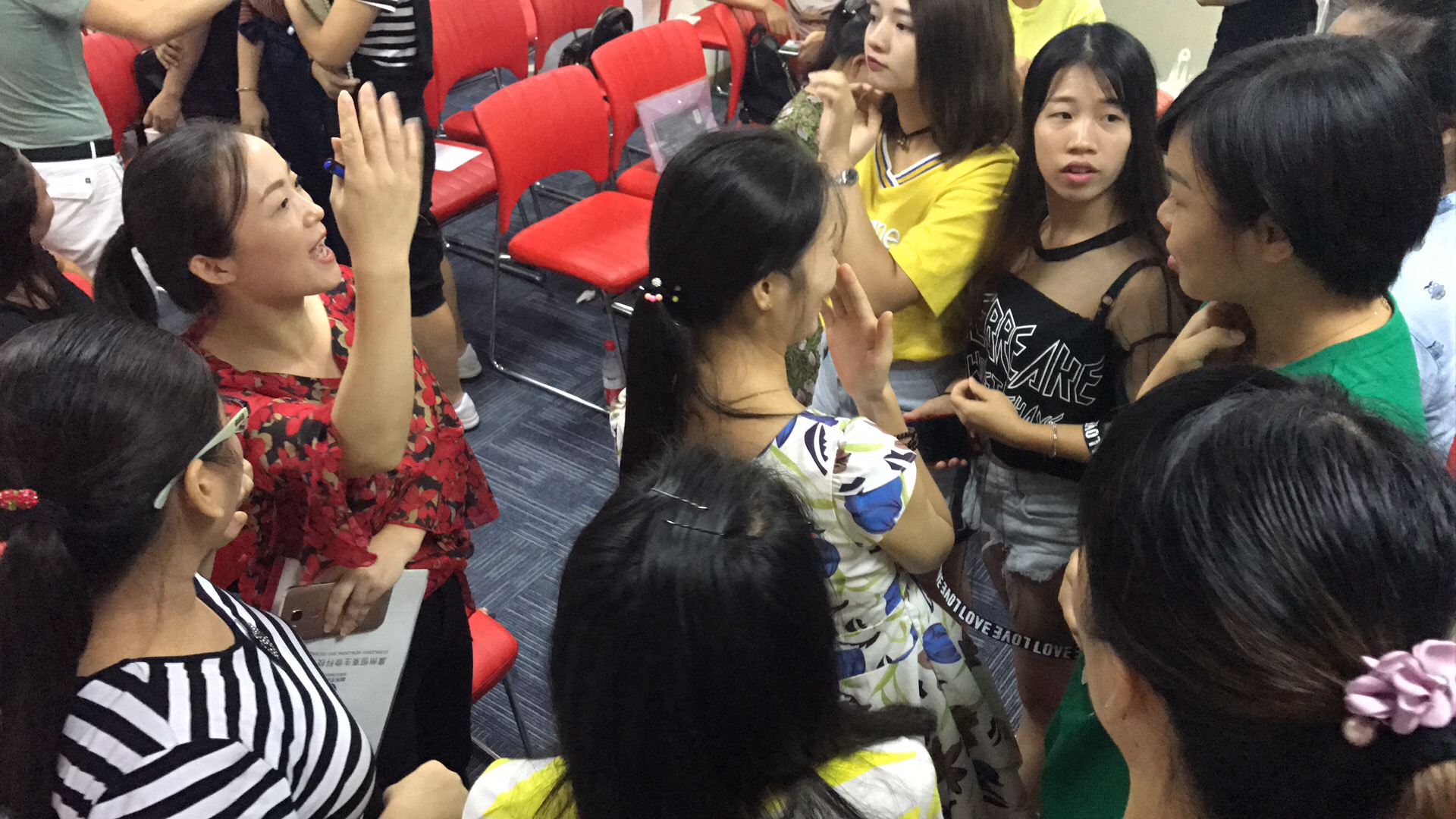 尊龙凯时人生就是博·(中国)官网研究总结的美容院四大经营痛点，每个都致命