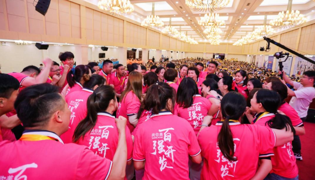 美容院该怎么做才能让客户主动转介绍？尊龙凯时人生就是博·(中国)官网这位老师有妙招